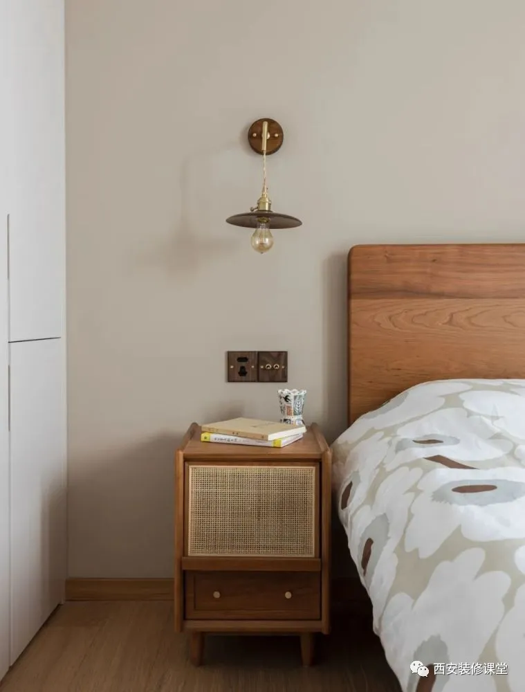 80㎡两室刚需,小夫妻原木温馨家