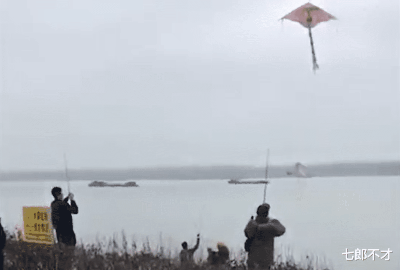 江苏省|江苏南京钓友江边被驱赶，禁钓区干起这件事，管理人员哭笑不得