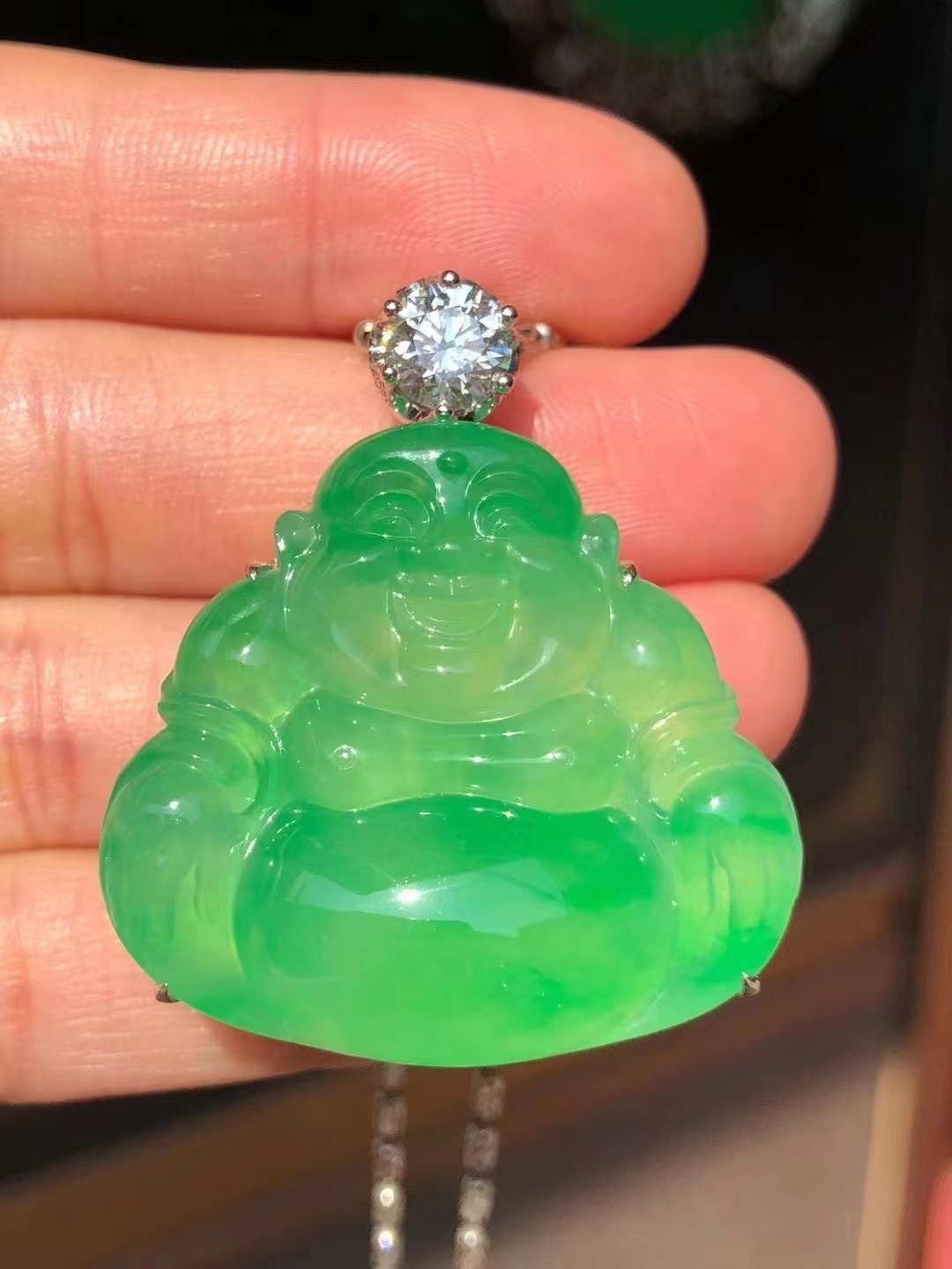 翡翠|【翡翠】满色厚装佛公，大肚能容天下。