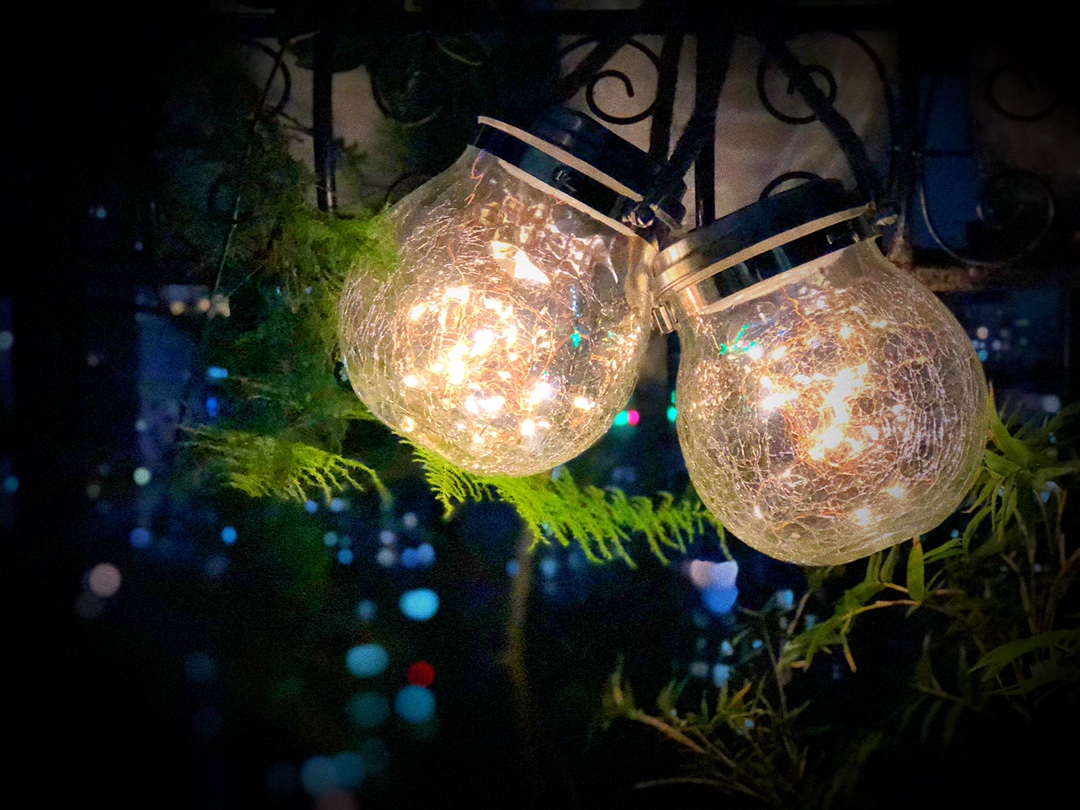 买不起别墅,一定要买顶楼带露台,建一个休闲花园也是不错的选择