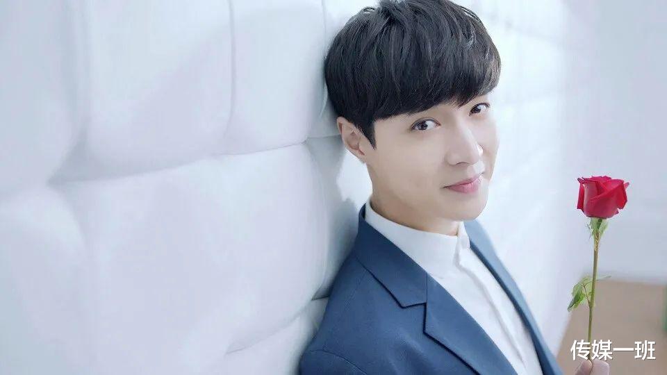 张艺兴|明星赔上事业解约，那些缩起头观望等捡漏的，脑子里都在想什么？