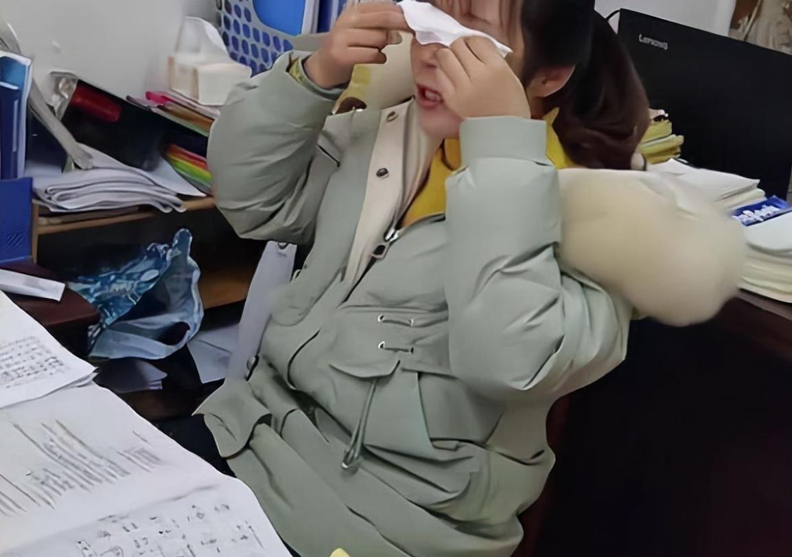 中公教育|家长说出一番话很“伤人”，老师听后毅然辞职，网友的评论一边倒