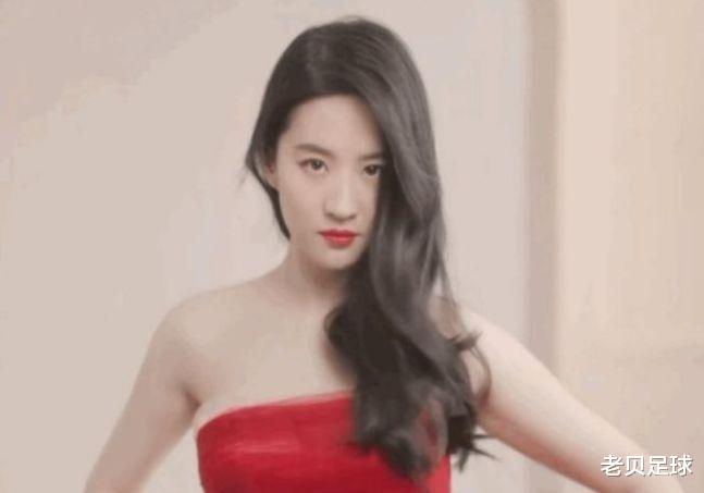 刘亦菲|刘亦菲恋情风波后拍大片,梳背头似大姐大,连换3套衣服凹造型