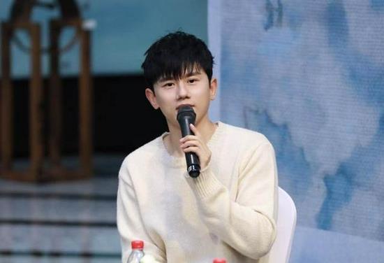 赵丽颖|有种整容叫张杰谢娜，张杰还是老样子，可谢娜却好像变了个人似的