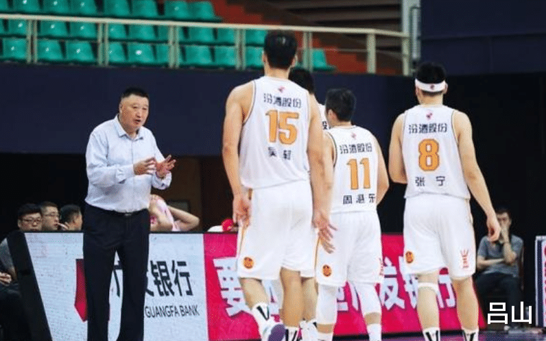 福建省|廣東會(huì)用三連敗刷新兩連敗嗎?易建聯(lián)周鵬真的不行了