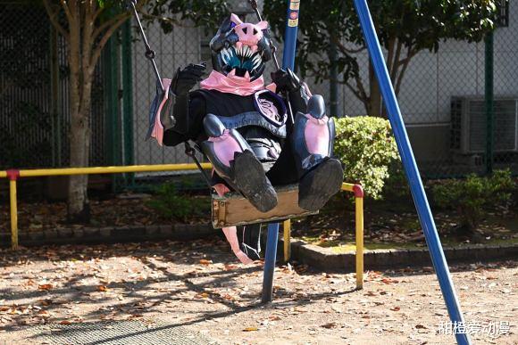 假面骑士|假面骑士revice15话预告：三兄妹对决亡命众，恶魔女王甘愿献祭！