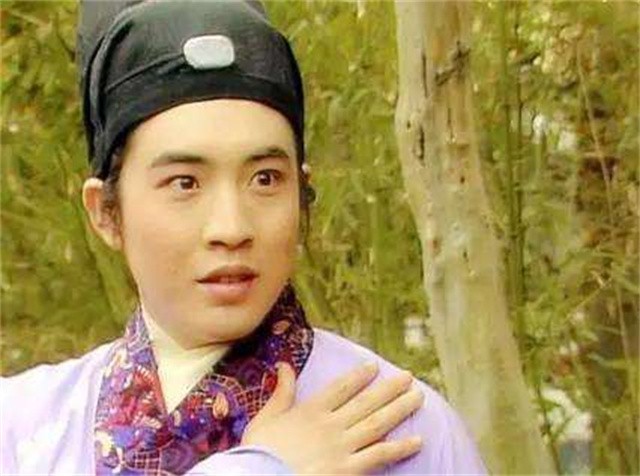 贾宝玉|入戏太深以贾宝玉自诩，苦追陈晓旭被拒，32岁酗酒暴病离开人世