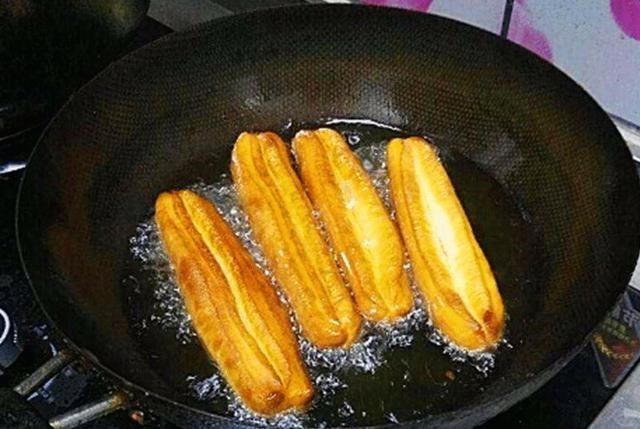 剑雨|2010年电影《剑雨》中彩戏师表演的神仙索是否真的存在