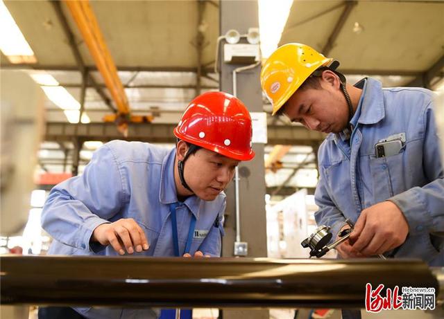 河北新闻网 河北邢台：节日我坚守 劳动最光荣