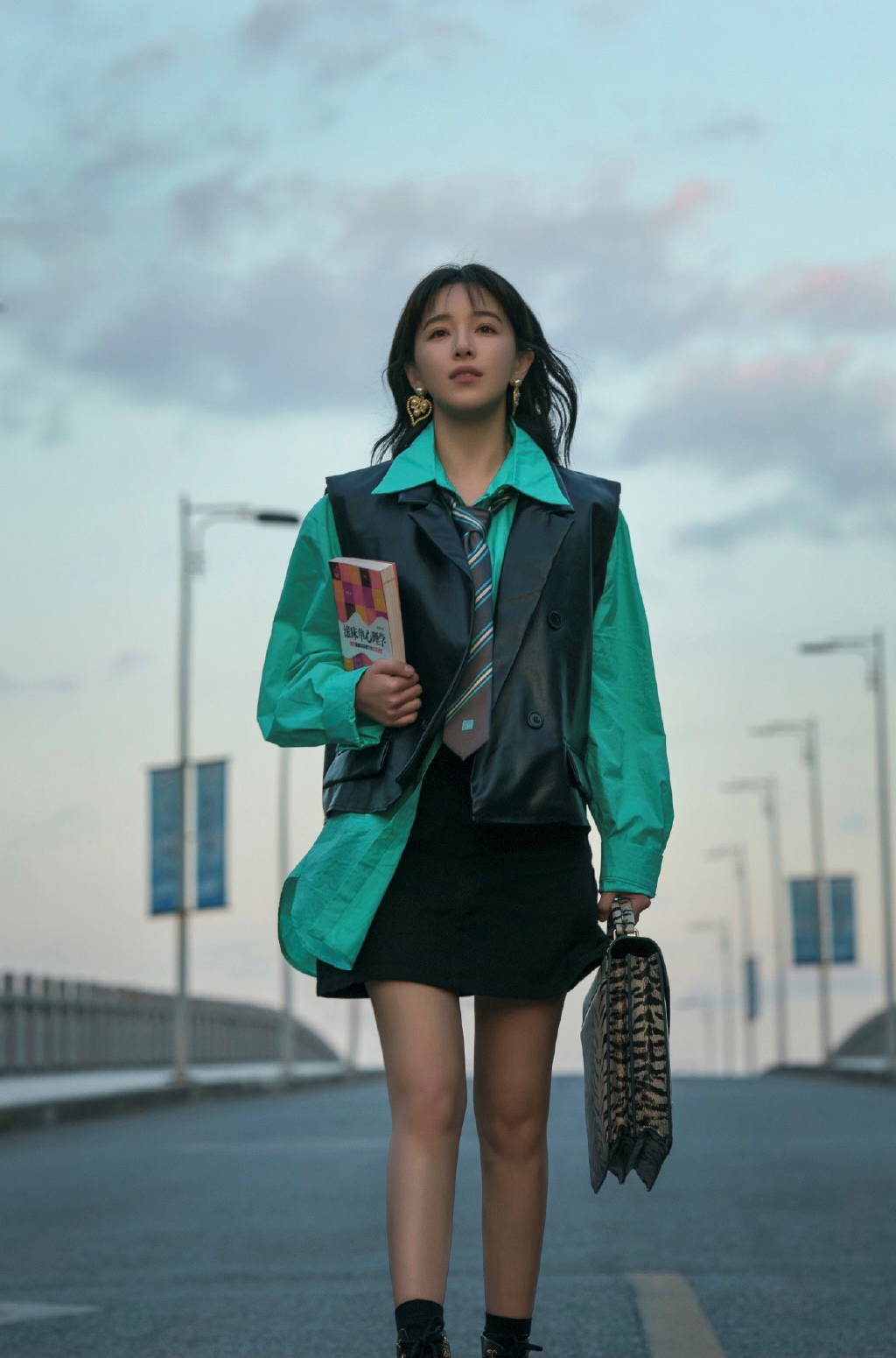 阚清子|官宣甩掉渣男3年后，“整容级”惊艳回归：她这变化也太大了吧