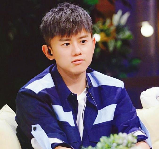 谢娜|谢娜：快本停播人气降，年末发新歌除张杰外圈内好友竟无一人发声