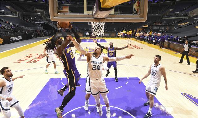 湖人队|拒绝爆冷！狂轰83+29+11，詹姆斯3巨头大爆发击溃黑马，卡皇真牛