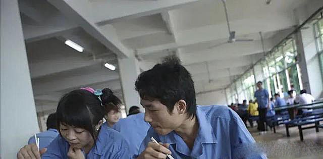 女工|广州女工口述史:90年代制衣厂的爱情,女追男的黄金时代