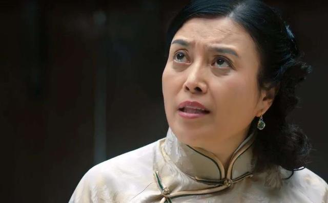 丁嘉丽|丁嘉丽：抛夫弃女搞外遇，孙红雷蹿红翻脸不认人，如今她怎样了？