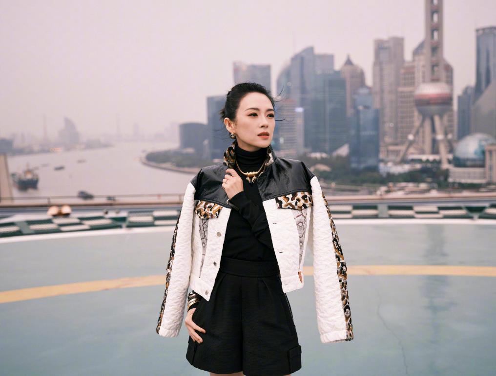 章子怡|章子怡深更半夜正面回复婚姻危机传言！简易二字，爆料人当晚被封