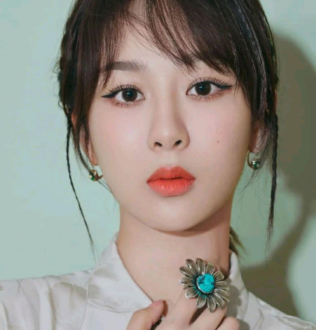 王秋雨|为什么杨紫长相这么的讨喜？