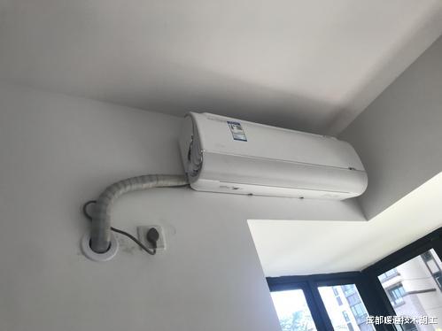 成都暖通技术胡工|空调漏水了，等售后的时间先自查，有些问题自己也能处理
