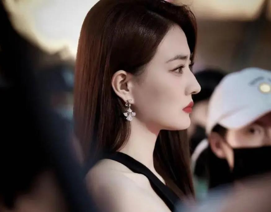 明星|有种“差别”叫明星与网红，两者站在一起优越性明显，降维打击？