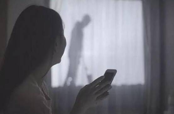 锦州连环杀人魔,在被害女子后背刻字,专家查康熙时期字典才破解