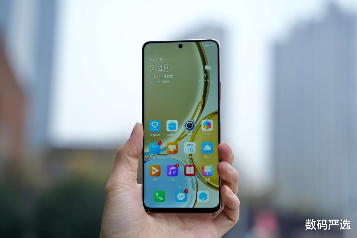 榮耀x30|榮耀X30另辟蹊徑：極窄邊框+超大屏，售價1499元起！