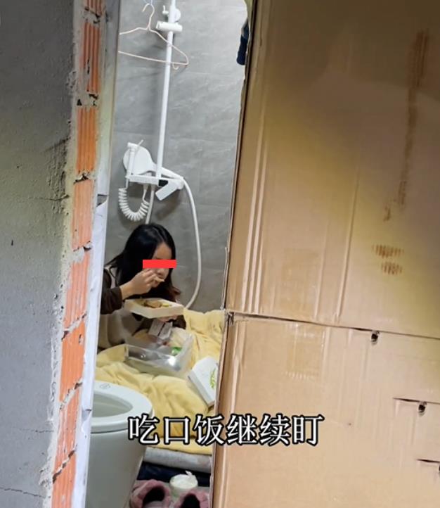 毛坯房|江苏95后女孩睡毛坯房，自我调侃：不怕师傅看我，没房没有安全感