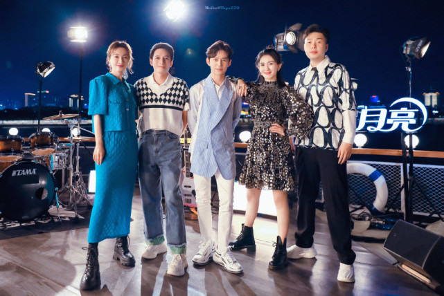 快手视频|《快本》停播四周被传将永久停播,官方再次回应,主持队伍或将有人离开