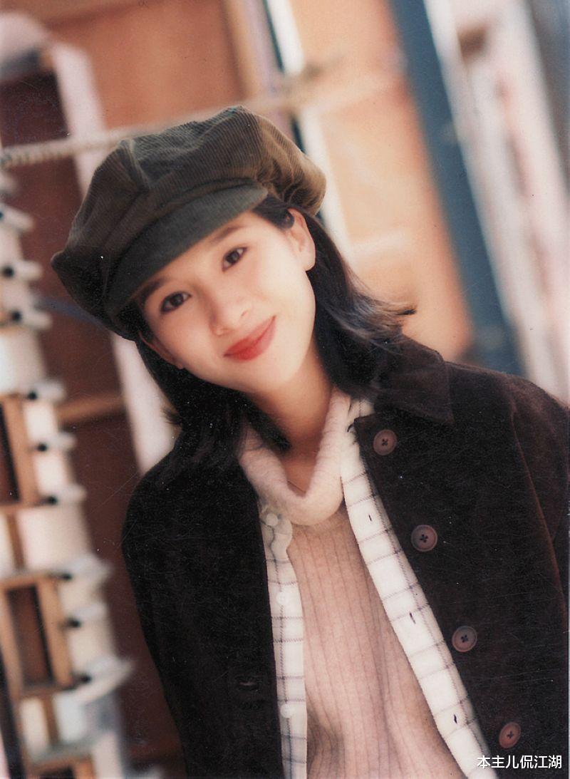 邓丽君|香港演员文颂娴：出道27年不红，36岁嫁圈外人，大龄生女也幸福