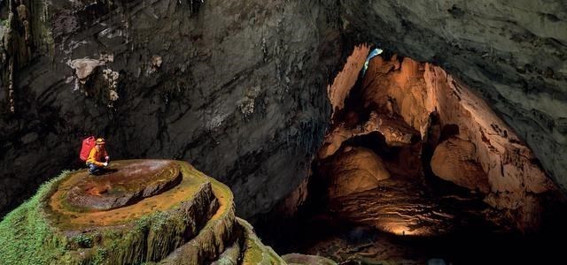 神秘洞穴 地球“空心论”是真的?越南发现了一个神秘洞穴,能容纳72亿人