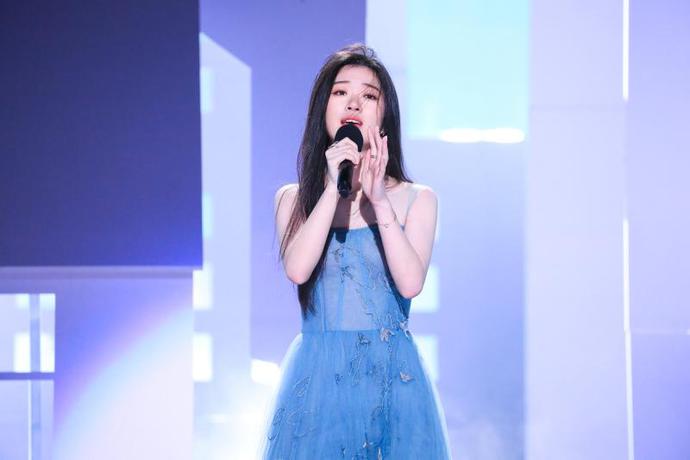 单依纯|《爆裂舞台》止步四强，《说唱听我的》止步五强，单依纯该消停了