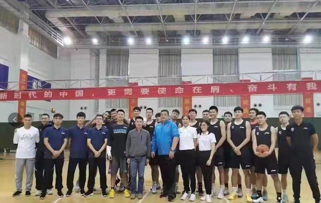 有趣的豆花|山东男篮动态：小丁透漏伤情宣布回归，新任主帅明确外援人选