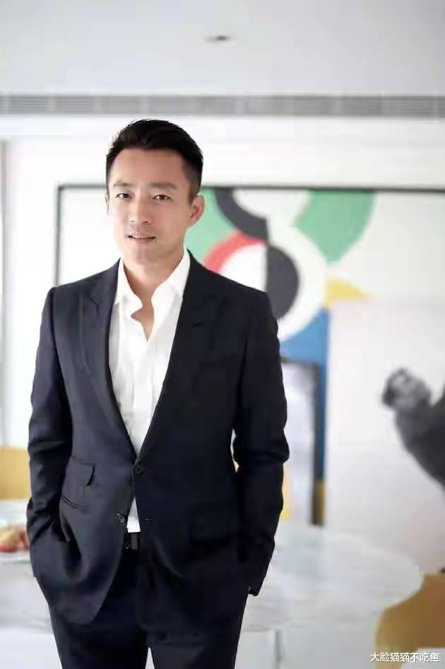 汪小菲|汪小菲深夜接送美女归回家 之前还辟谣否认出轨没想打脸这么快