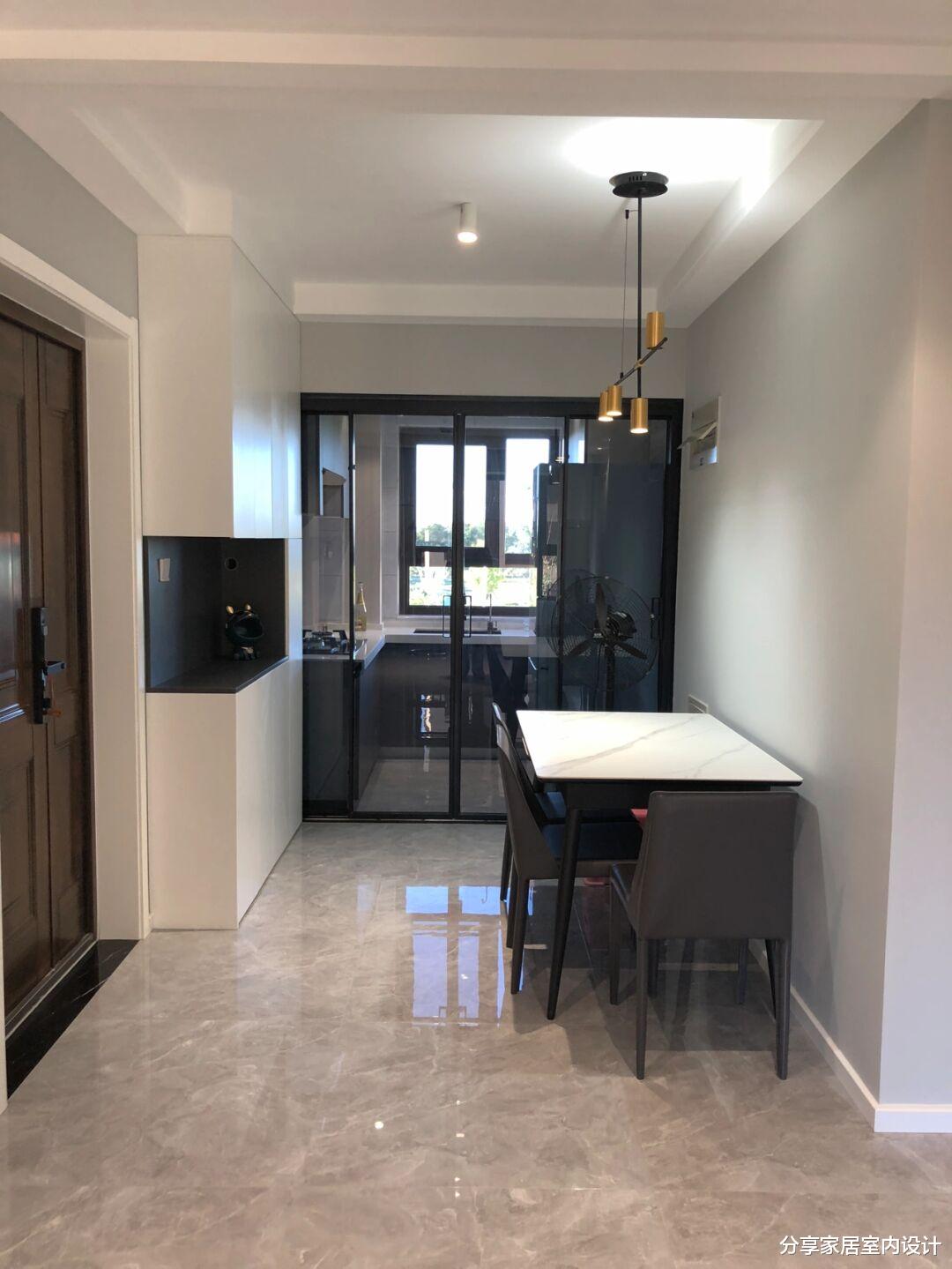 86平新房装修花了12W,通风半年,里外打扫干净准备入住,分享下