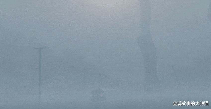 科学家 《迷雾》里压迫力极强的巨兽 它是地狱七君王之一：贝希摩斯