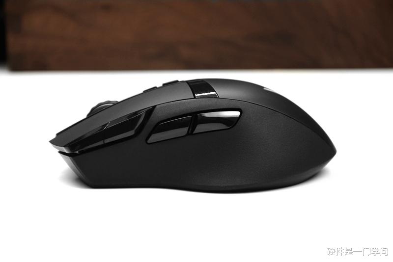 华为鸿蒙系统|售价不足罗技雷蛇零头,雷柏VT350Q、V10RGB无线充电套装评测