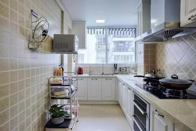 |晒晒新房，老公非要在阳台打一圈柜子，没想到邻居全跑来学！