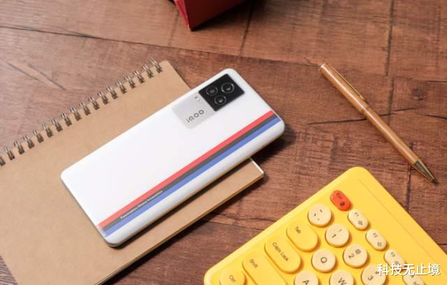 智能手机|目前公认值得买的4部智能手机，三四年不过时，近乎“没短板”