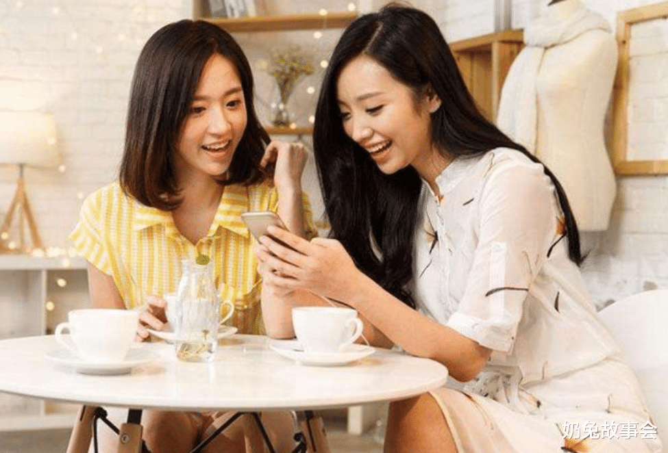 奶兔故事会|婆婆要求儿媳妇AA制，小姑子来坐月子，儿媳妇：给钱就让住