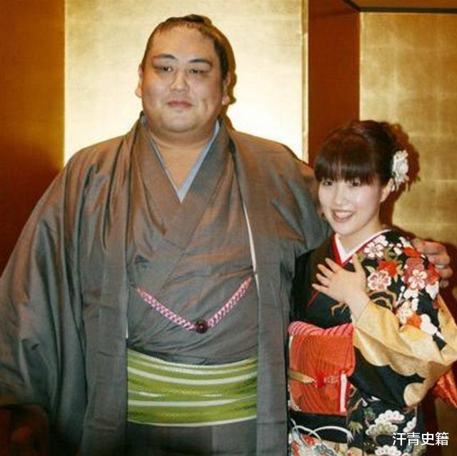 日本相撲又肥又醜，為何日本女孩爭著嫁？-圖2