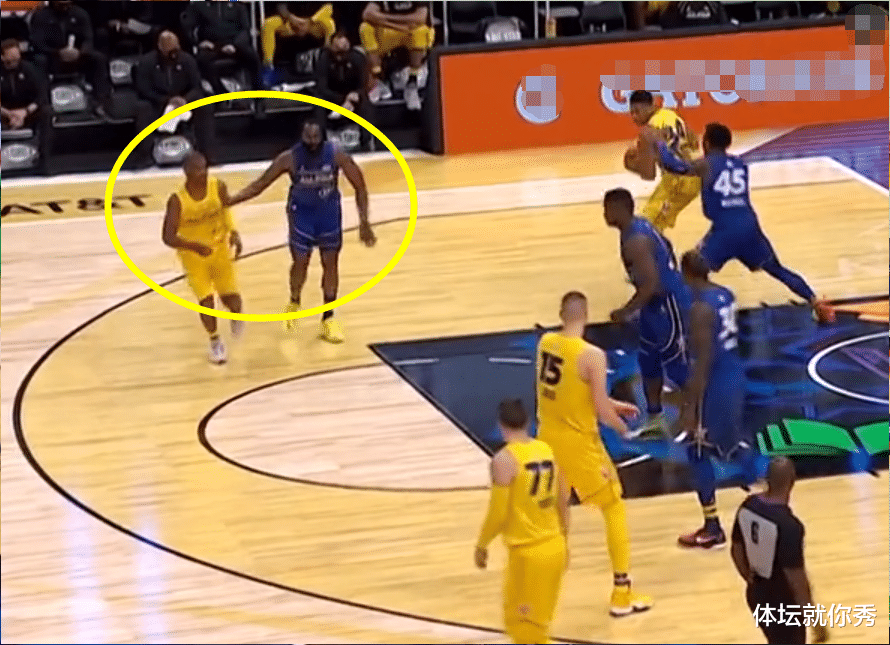 保罗|过分了!保罗狂奔20米,从身后抢断哈登,谁注意哈登的举动,真急了