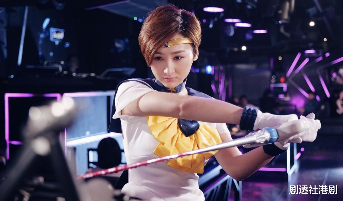 唐诗咏|唐诗咏两年未有新剧播出，亲生女地位下跌，花旦排行榜悄然变化