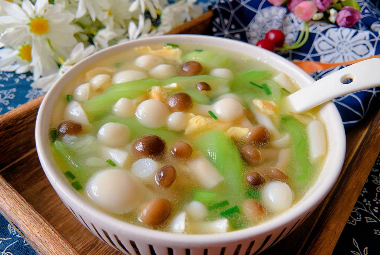 丝瓜|减肥无需节食，分享一道超好喝的低脂汤，鲜美又解暑，越喝越瘦！