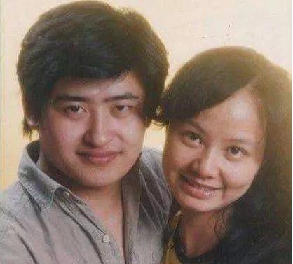 刘欢|自2009年确诊后，刘欢乌发变白丝，今再传病情恶化？妻子相守32年