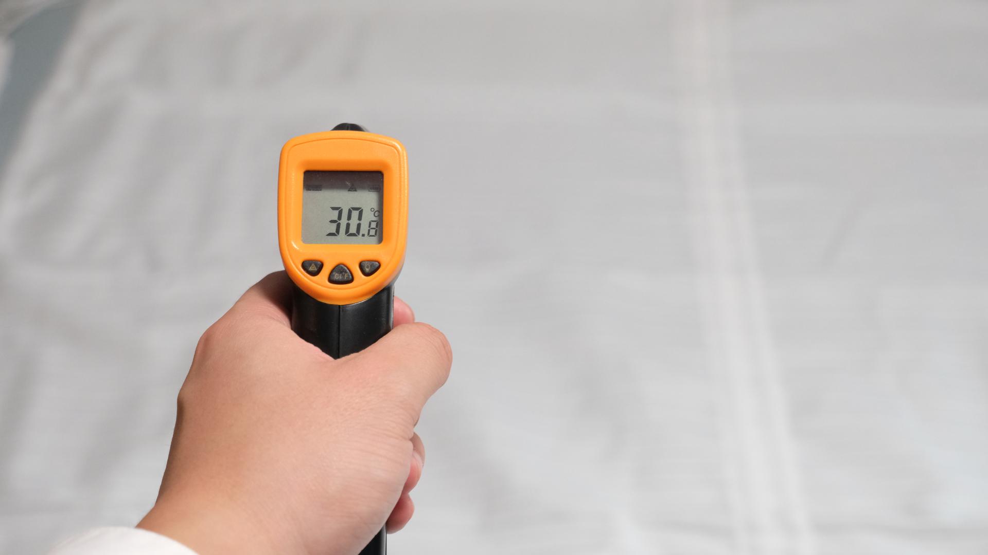 告别冷被窝，冬季电热毯怎么选？网红水暖毯还是碳纤维电热毯？