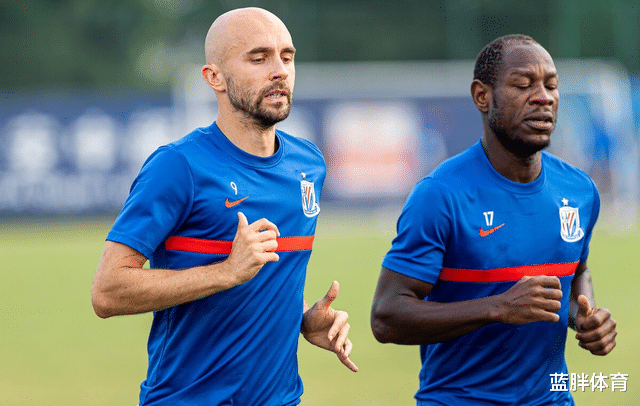 杰倫·布朗|申花看不上的前鋒如今成中超金靴，辛苦引進的巴索戈，卻不堪重用