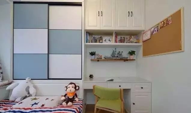 书房|小户型没地方做书房？空间挤挤还是有的，角角落落都可利用！