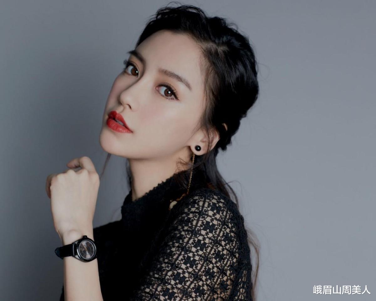 苹果 ?女人不管年纪多大，出门尽量化淡妆！尤其这3个部位，减龄增气质