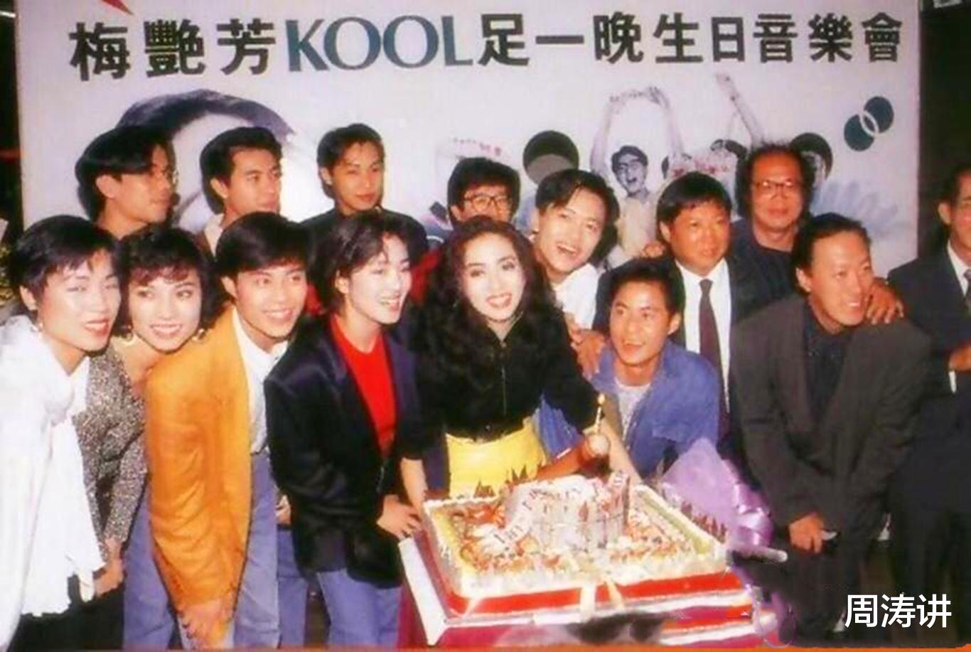 翁美玲|无法重拍瞬间：拧煤气灶的翁美玲，挖土的邓丽君，张国荣黄家驹的唯一合影