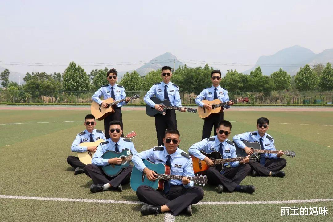 丽宝的妈咪|警校考生迎来好消息，政审范围有改动，老一辈的错孩子不再买单