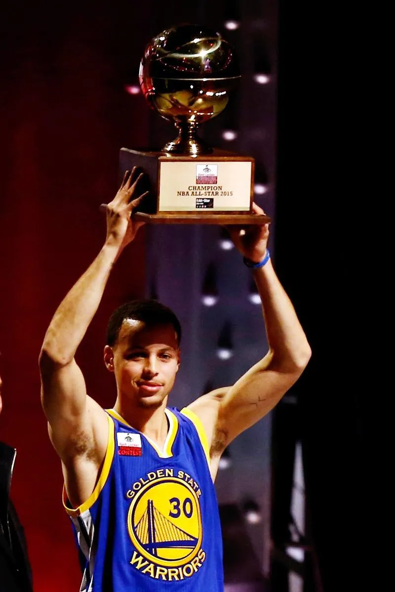 斯蒂芬·庫里|史上最弱雞扣籃大賽沒有之一！實戰0扣籃也保底季軍！庫里哭暈在廁所！