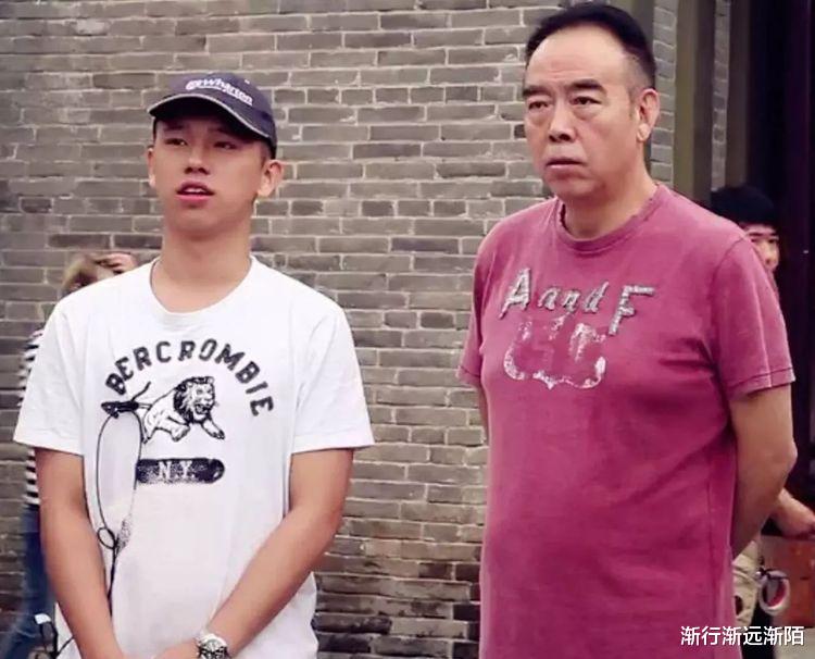 陈飞宇|同一个爹妈，陈飞宇颜值颇高，亲哥成全家最丑，一言难尽
